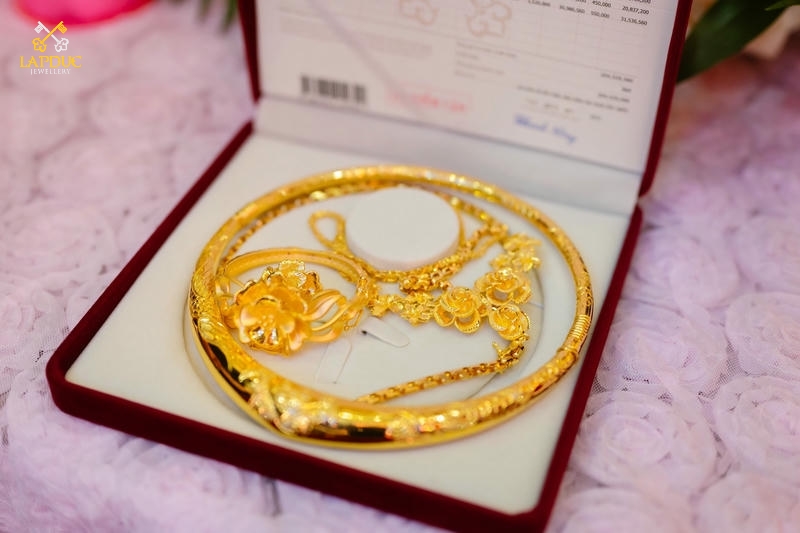 bộ trang sức cưới lập đức