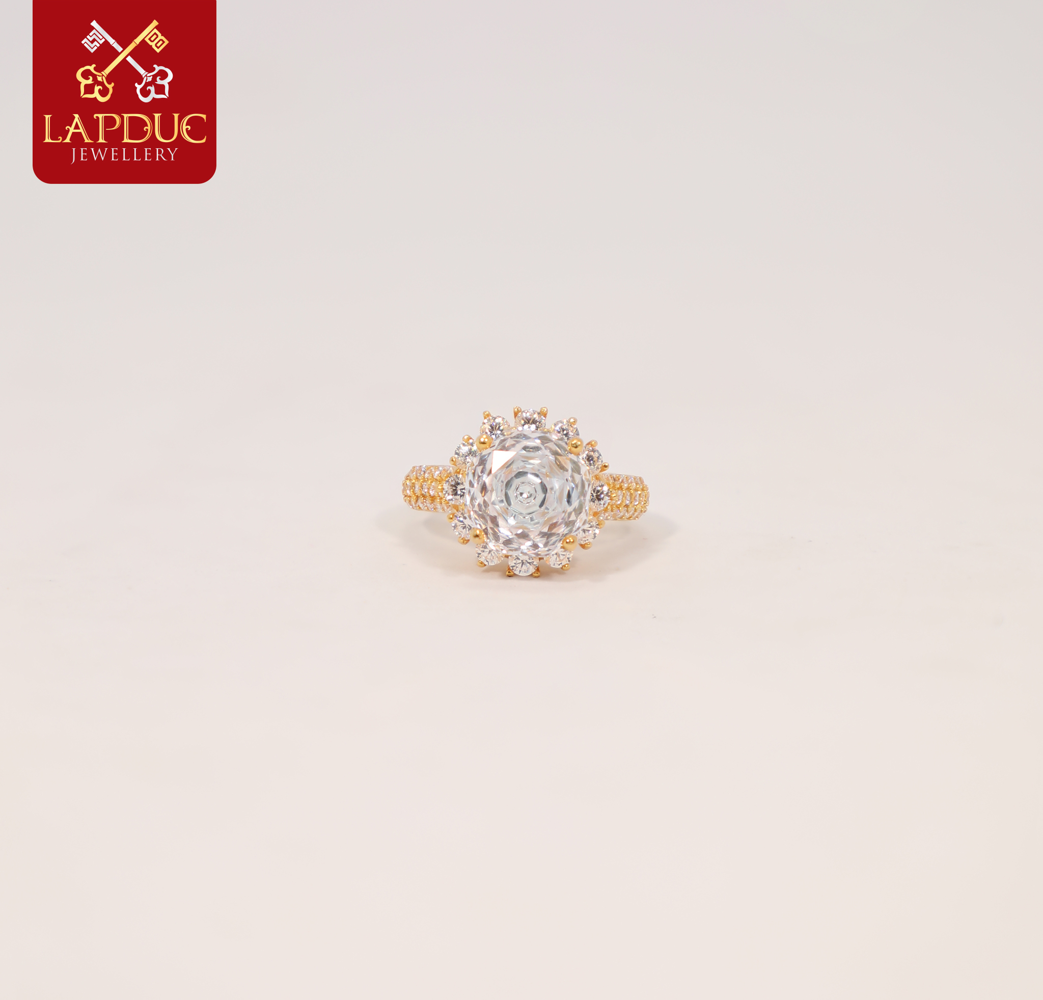 Nhẫn Đá Hoa Hồng Viền Tròn T