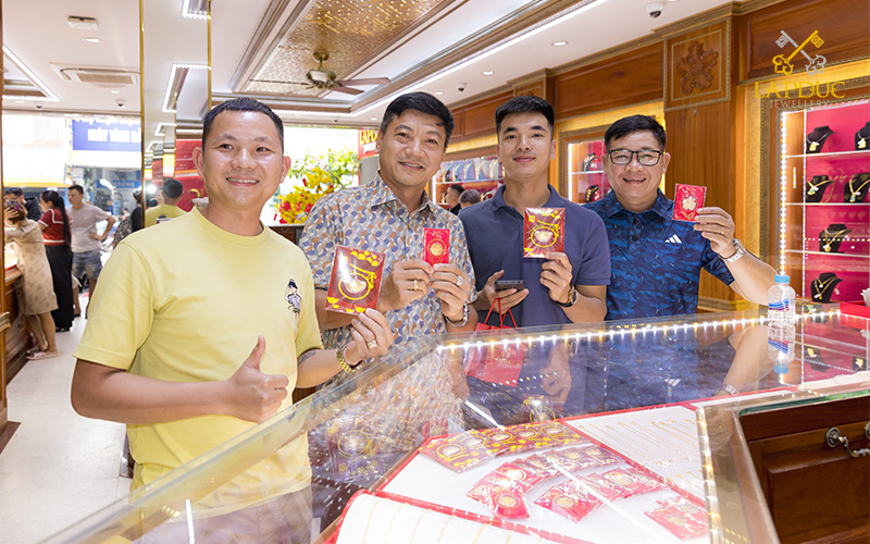 ngày vía thần tàI tại Lập Đức Jewellery